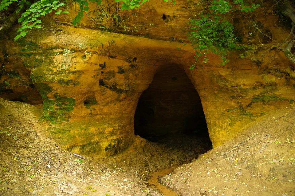 Vīksnas Devil’s Cave