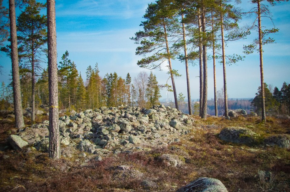 Cairn on Mössön