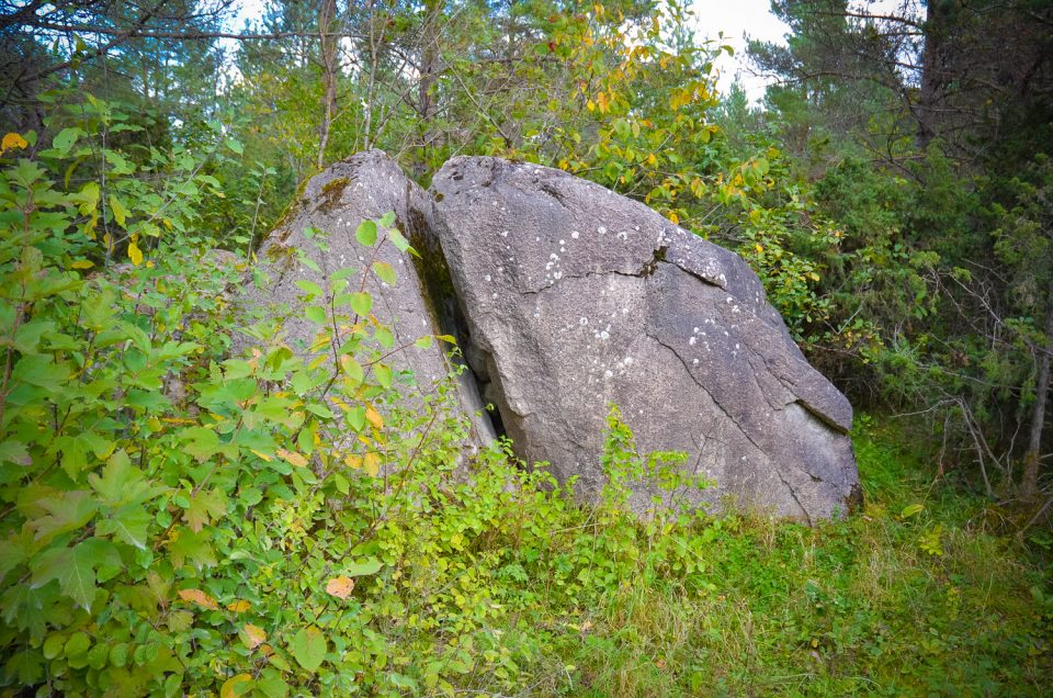 Broken Ghost Stone