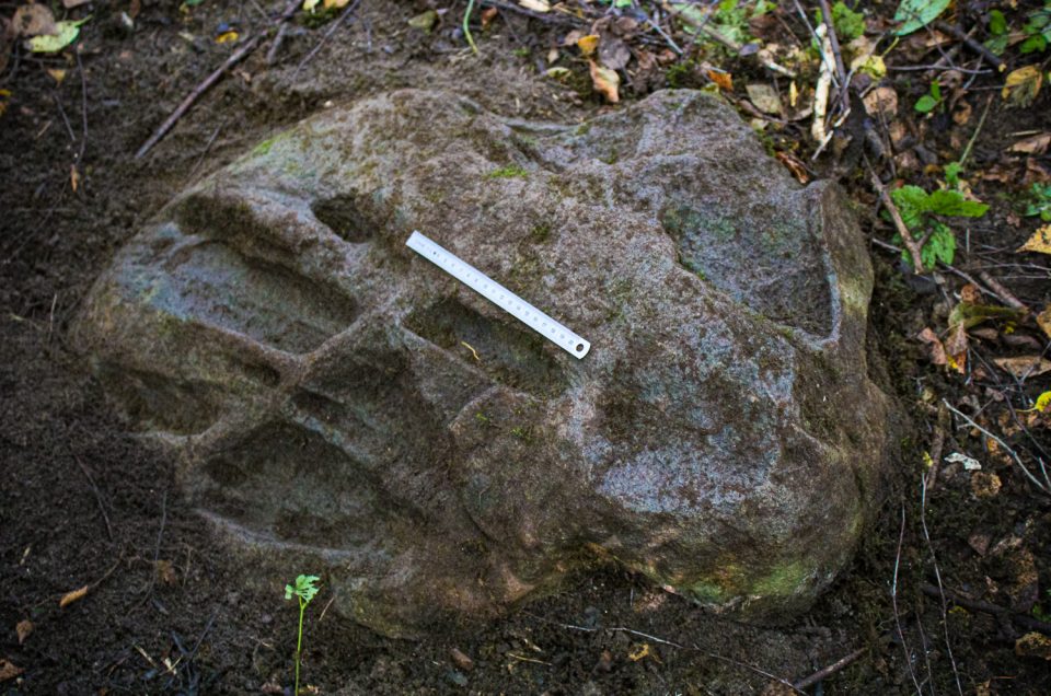 Misa Juniper Foot Stone