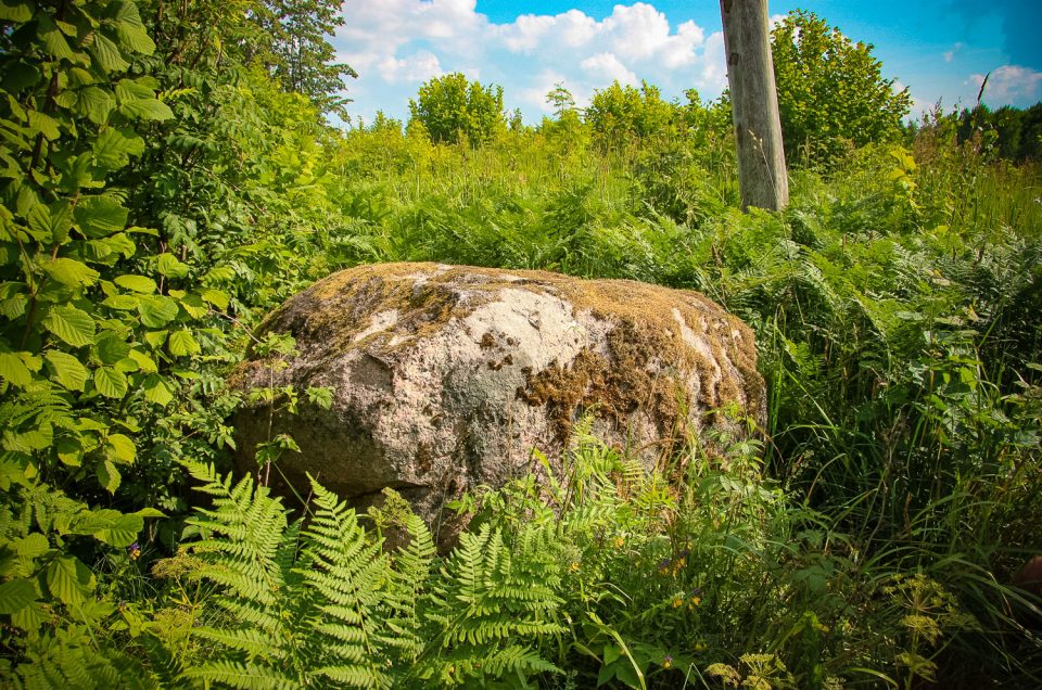 Pandari Sacrificial Hill and Sacrificial Stone