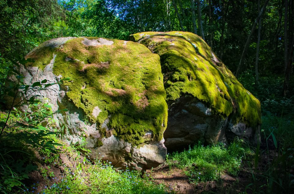 Mellači Large Stone